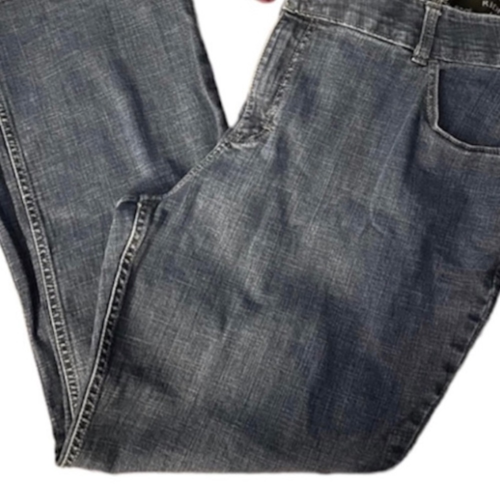 Women Lee riders boot cut. 22wp